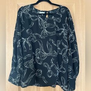 NWT Fallon Bow Print Blouse
